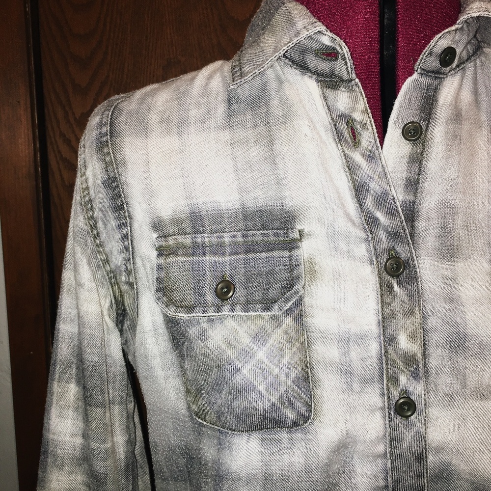 Plaid Vans Shirt - Picture 5 of 7